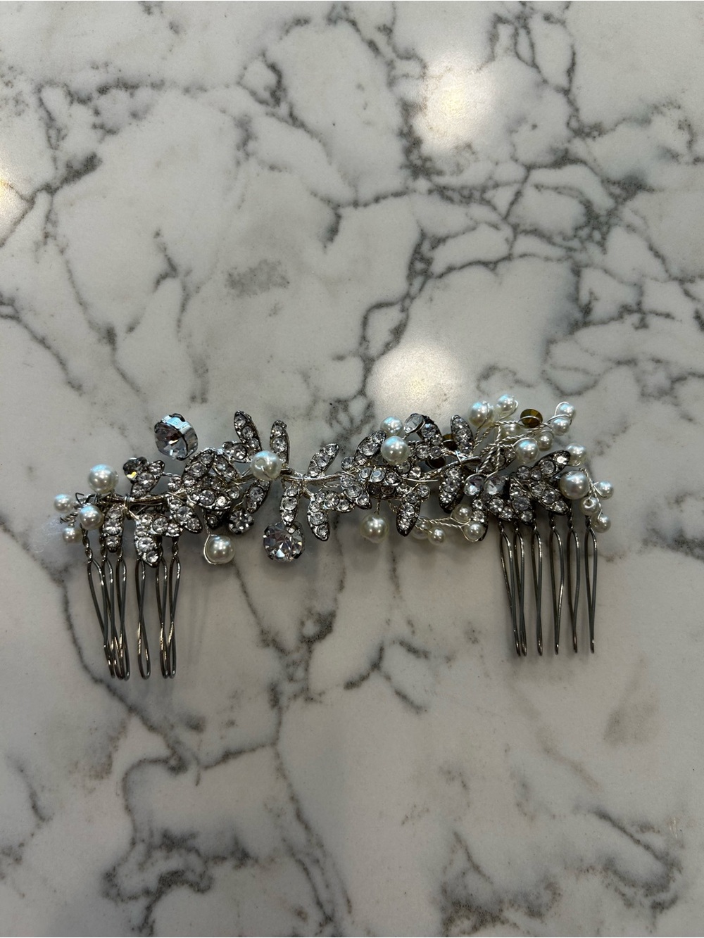 Silver Toned w/ Faux Pearls & Rhinestones Bridal Hair‎ Comb